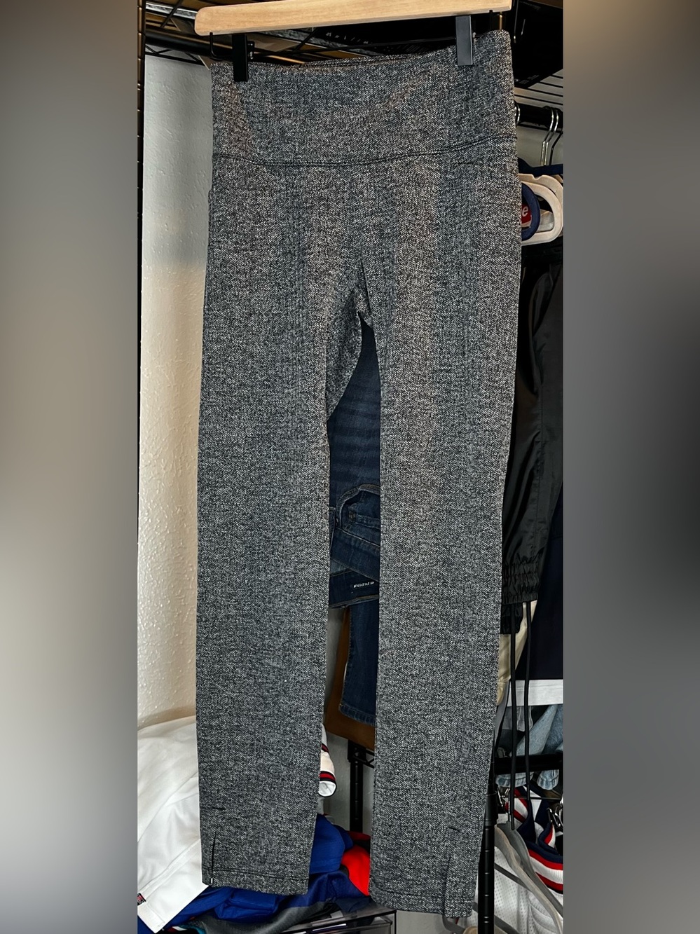 Athleta Gray Herringbone Leggings